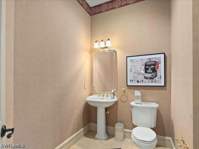 550 21ST AVE S, Naples, FL 34102