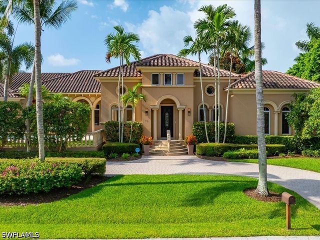 550 21ST AVE S, Naples, FL 34102