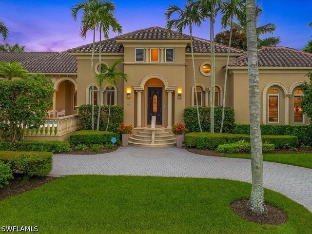 550 21ST AVE S, Naples, FL 34102