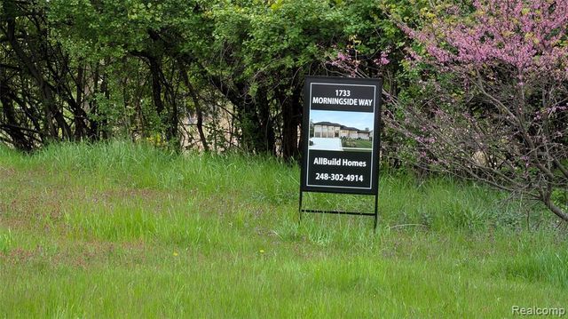 1733 N Morningside Way Drive, Bloomfield Hills, MI 48302