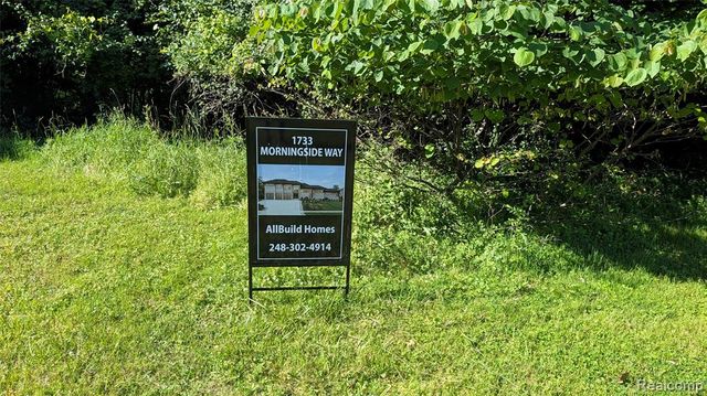 1733 N Morningside Way Drive, Bloomfield Hills, MI 48302