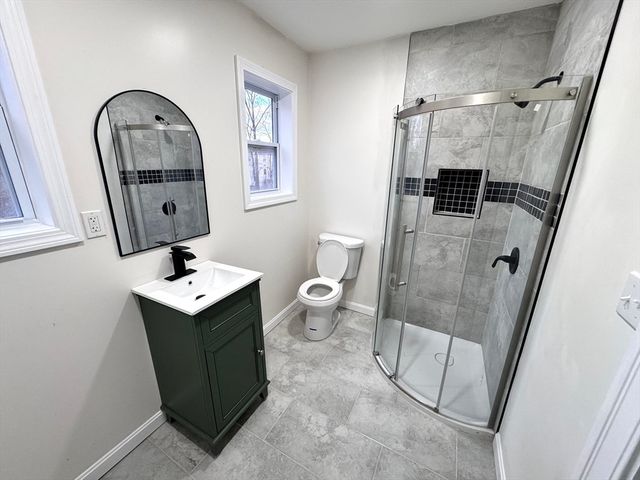 9 Idalla Ave, Worcester, MA 01606