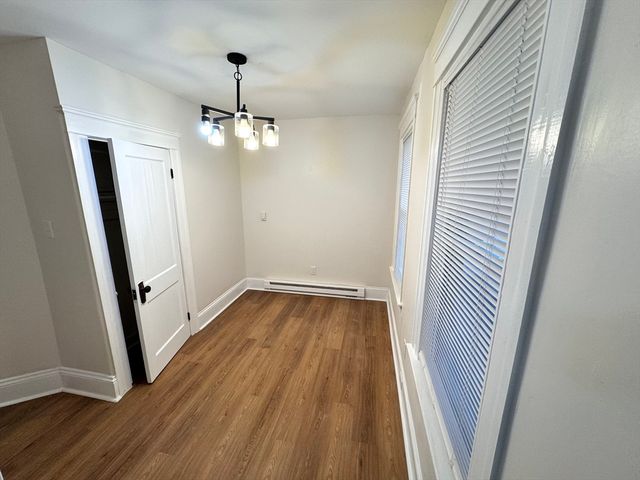 9 Idalla Ave, Worcester, MA 01606