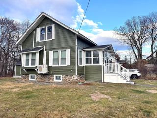 9 Idalla Ave, Worcester, MA 01606