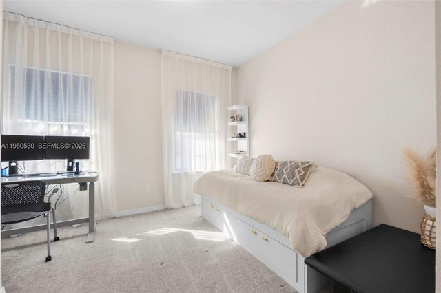 2121 S Appleton Cir S, Oakland Park, FL 33309