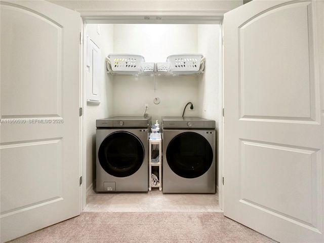 2121 S Appleton Cir S, Oakland Park, FL 33309