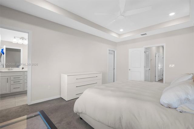 2121 S Appleton Cir S, Oakland Park, FL 33309