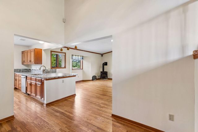 21030 W Linwood Drive NE, Wyoming, MN 55079