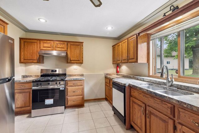 21030 W Linwood Drive NE, Wyoming, MN 55079