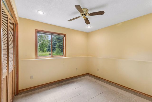 21030 W Linwood Drive NE, Wyoming, MN 55079