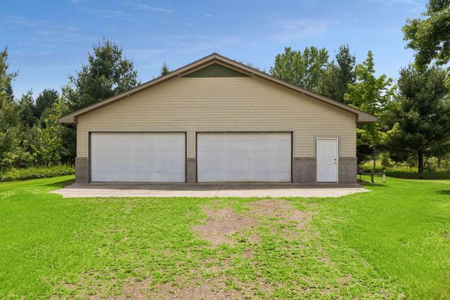 21030 W Linwood Drive NE, Wyoming, MN 55079