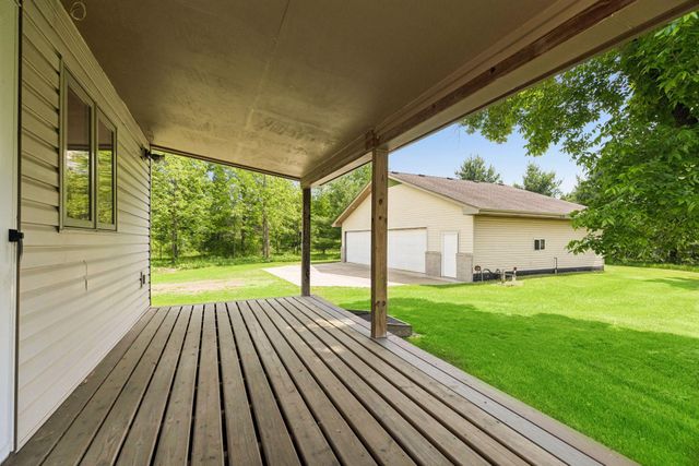 21030 W Linwood Drive NE, Wyoming, MN 55079