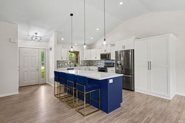 67092 Chadwick Court, Goshen, IN 46526