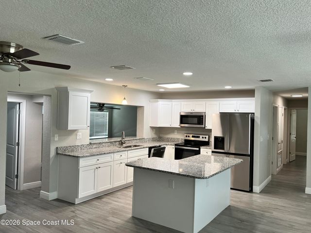 776 Sara Jane Lane, Merritt Island, FL 32952