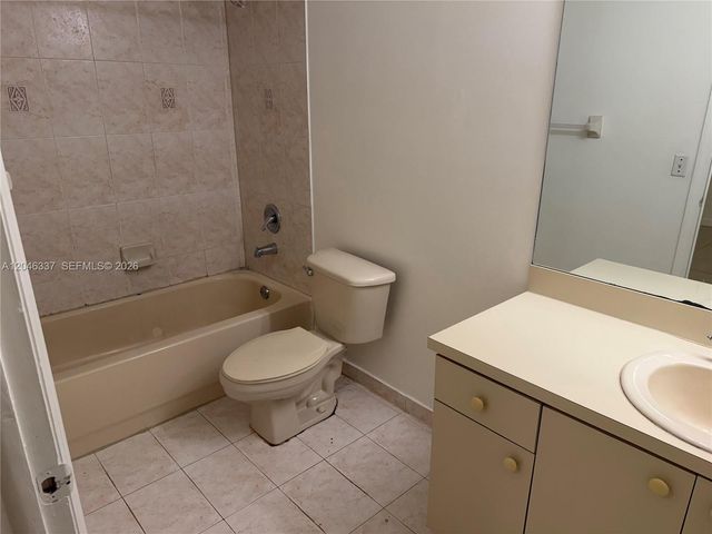 925 NW 82nd Avenue 116A, Miami, FL 33126