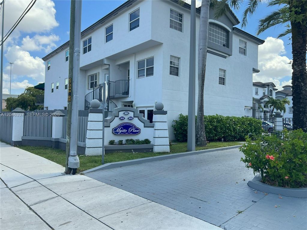 925 NW 82nd Avenue 116A, Miami, FL 33126