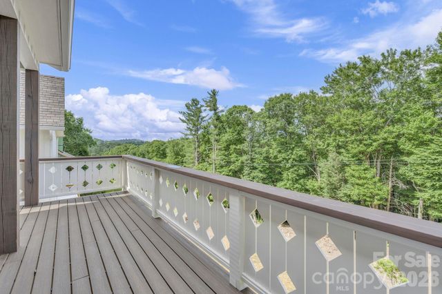 253 Old Boone Road, Blowing Rock, NC 28605