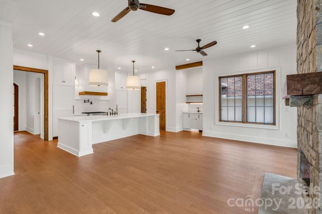 253 Old Boone Road, Blowing Rock, NC 28605