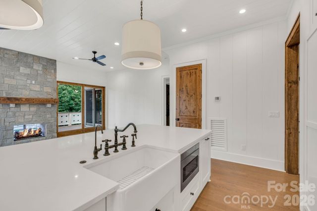 253 Old Boone Road, Blowing Rock, NC 28605