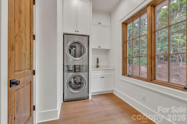 253 Old Boone Road, Blowing Rock, NC 28605