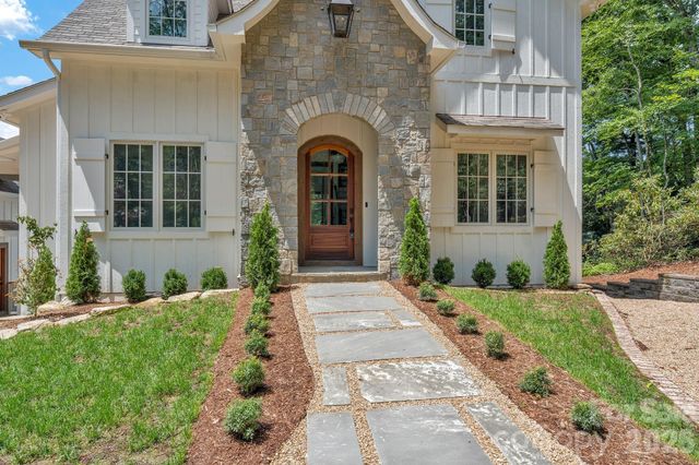 253 Old Boone Road, Blowing Rock, NC 28605