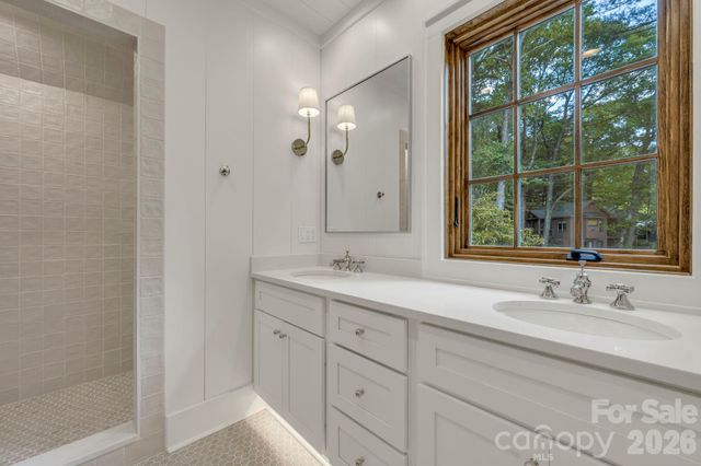 253 Old Boone Road, Blowing Rock, NC 28605