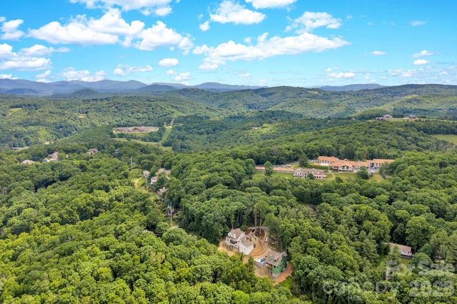 253 Old Boone Road, Blowing Rock, NC 28605