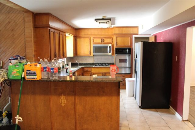 1306 Aswan Dr, Corpus Christi, TX 78412