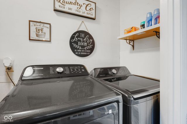 7114 S Midland Avenue, Columbus, IN 47201