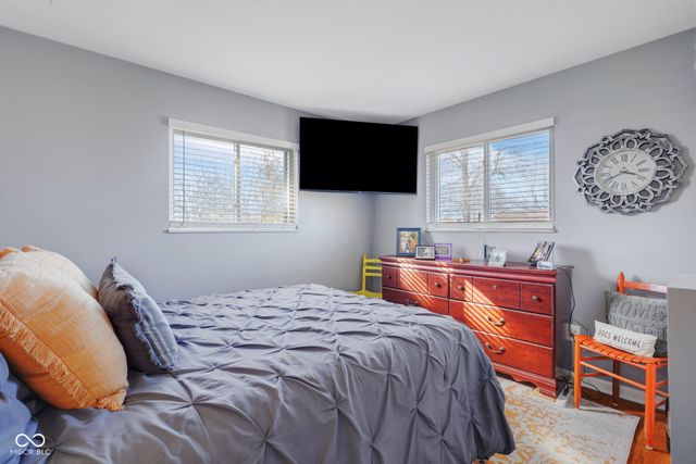 7114 S Midland Avenue, Columbus, IN 47201