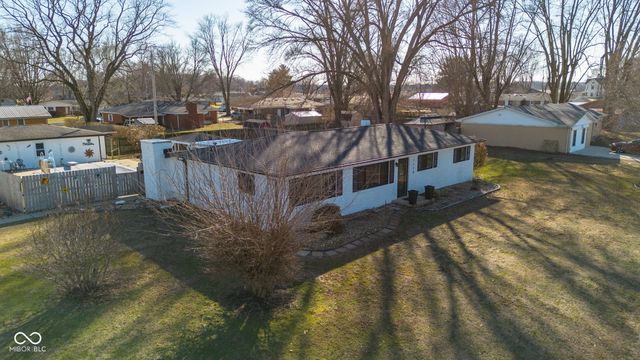 7114 S Midland Avenue, Columbus, IN 47201