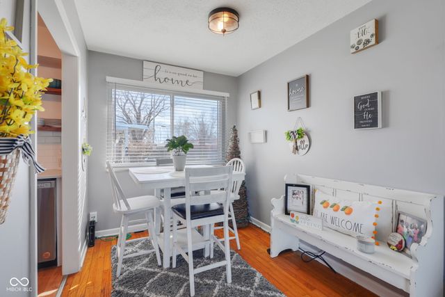 7114 S Midland Avenue, Columbus, IN 47201