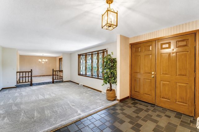 120 Green Tree Lane, Somers, CT 06071