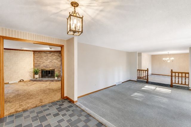 120 Green Tree Lane, Somers, CT 06071