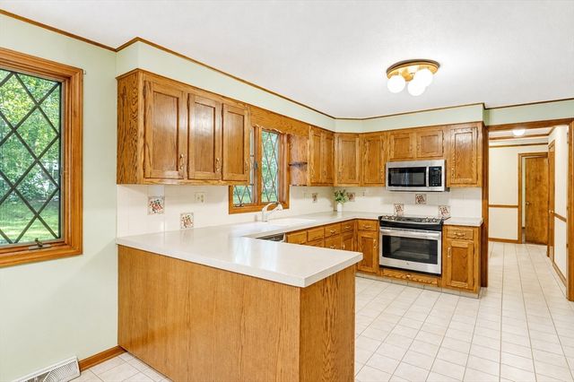 120 Green Tree Lane, Somers, CT 06071