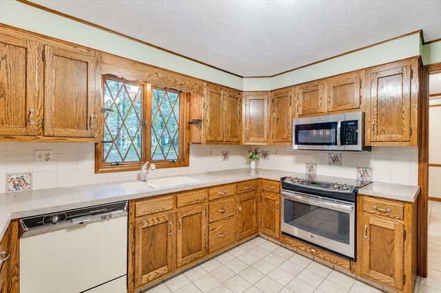 120 Green Tree Lane, Somers, CT 06071
