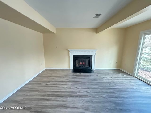 17 Country Lane, Hamilton, NJ 08609