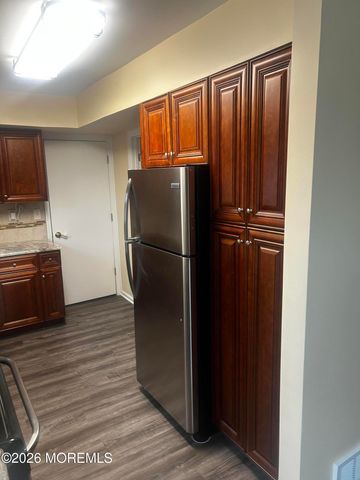 17 Country Lane, Hamilton, NJ 08609