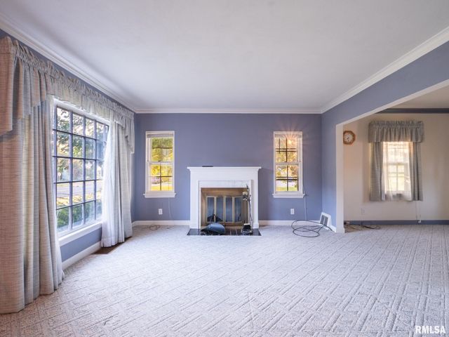 1001 E FORREST HILL Avenue, Peoria, IL 61603