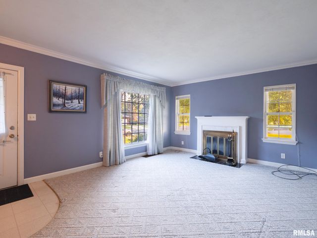 1001 E FORREST HILL Avenue, Peoria, IL 61603