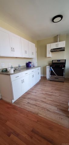 71 Lander Street, Newburgh, NY 12550