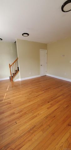 71 Lander Street, Newburgh, NY 12550