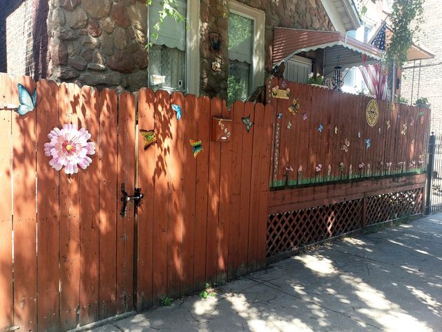 3624 S Parnell Avenue, Chicago, IL 60609
