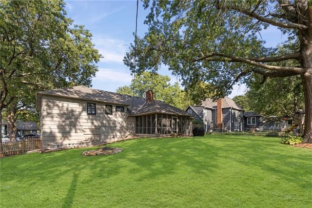 3723 E 104th Street, Kansas City, MO 64137