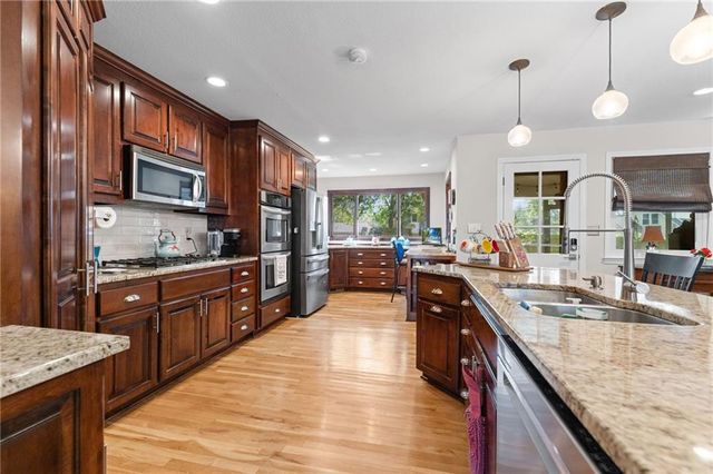 3723 E 104th Street, Kansas City, MO 64137