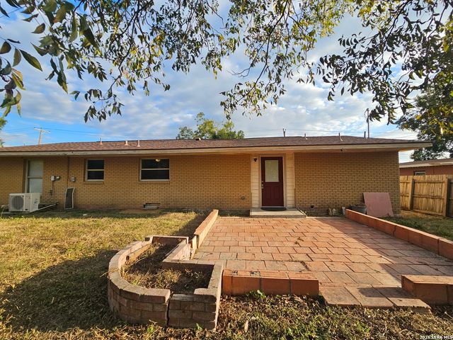 1227 Oblate, San Antonio, TX 78216