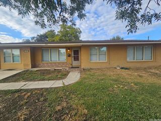 1227 Oblate, San Antonio, TX 78216