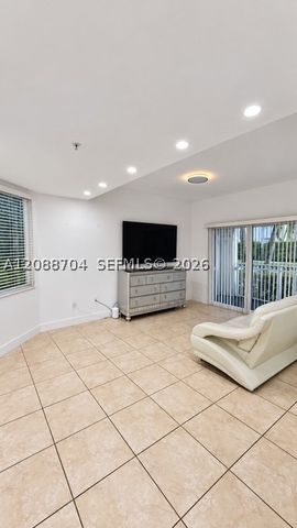 11401 NW 89th St 111, Doral, FL 33178