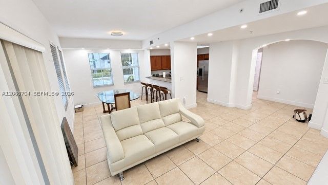 11401 NW 89th St 111, Doral, FL 33178