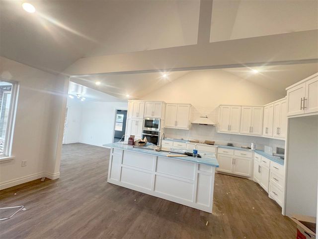 6221 SW 112th St, Lawton, OK 73505